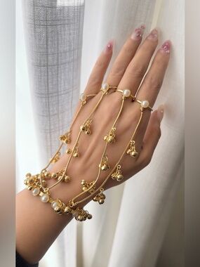 BUKHARI JEWELER PAKISTANI INDIAN KASHMIRI GHUNGROO ANGLAS GOLD PLATED HAND CHAIN